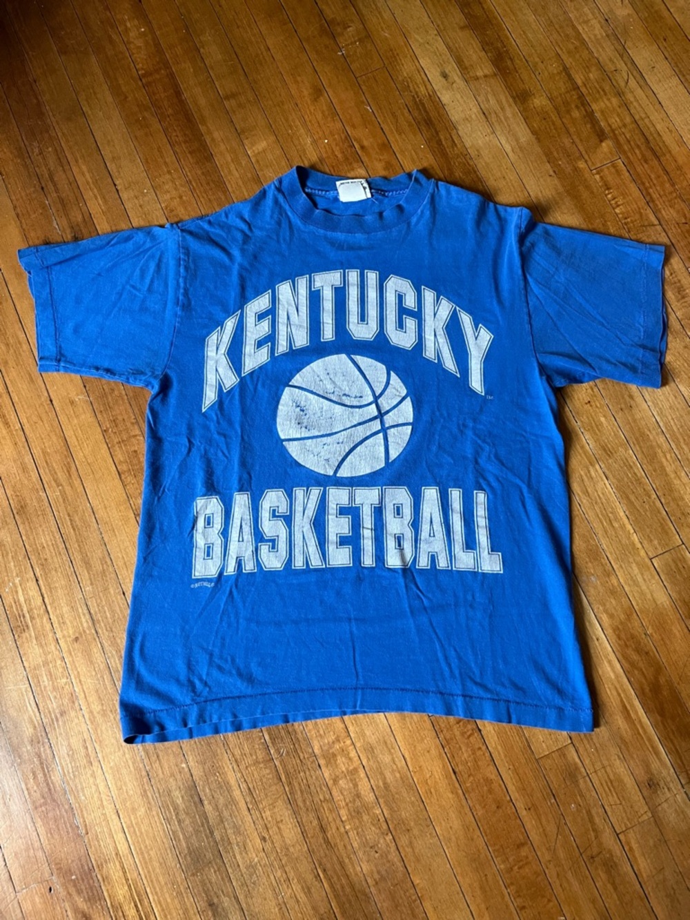 Vintage 1990 Kentucky Basketball T-shirt